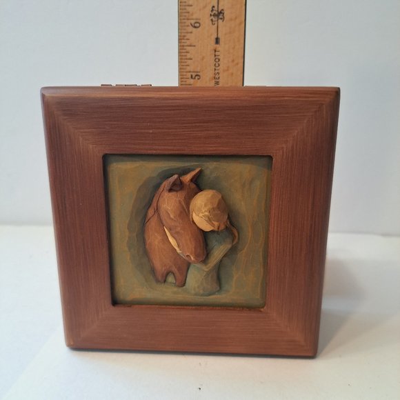 Willow Tree Quiet Strength, Sculpted Hand-Painted Memory Box - Picture 7 of 8